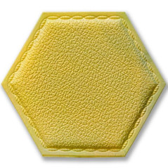 Самоклеящийся шестиугольник под кожу (тёмно-жёлтый) 200x230x8 мм.